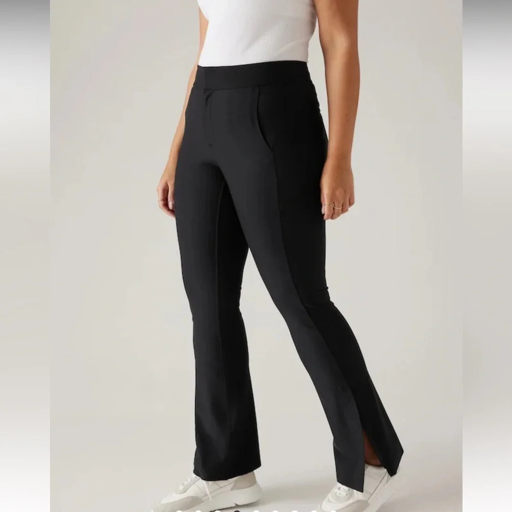 Athleta Stellar Flare Trouser in Black Size 14/Tall